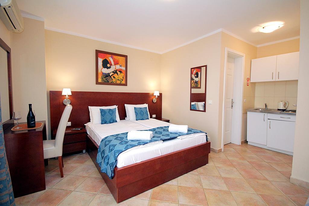 Apartments Villa Mare Mar Sutomore Exterior foto